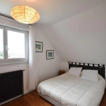 Сasa de vacaciones Beautiful With Garden Saint-Germain-sur-Ay
