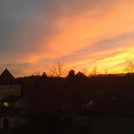 Сasa de vacaciones Beautiful With Garden Saint-Germain-sur-Ay